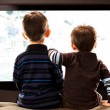Buruknya Televisi Bagi Kemampuan Akademis Anak