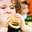 Makanan Instan Perburuk Kesehatan Usia Sekolah