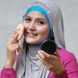 Tips Riasan Simpel untuk Perempuan Aktif